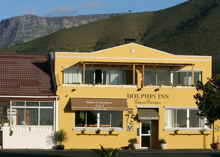 Dolphin Inn Guesthouse